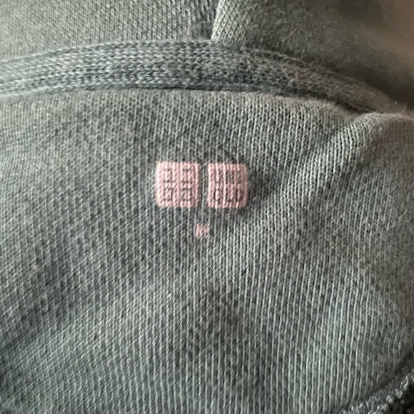 Uniqlo green zip up - Picture 3 of 3